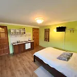 Ari 3*