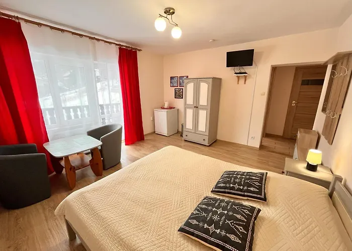 Ari Πανσιόν Karpacz